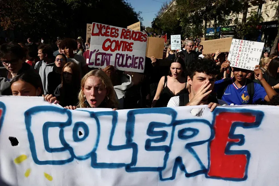 Le cadrage médiatique du mouvement lycéen d'octobre 2026