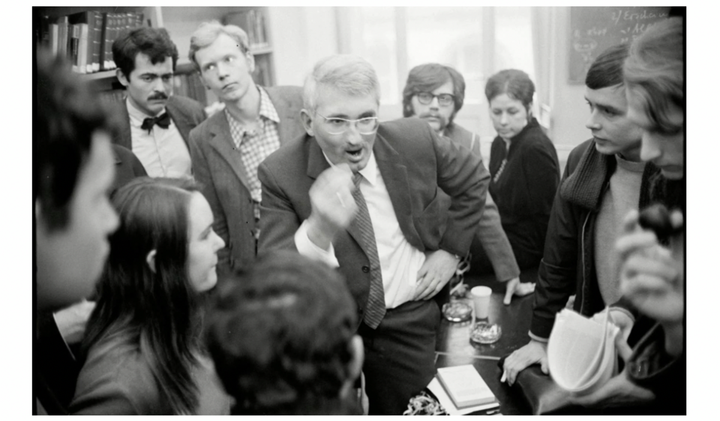 Habermas ou l’usage public de la raison à l'épreuve du monde réel